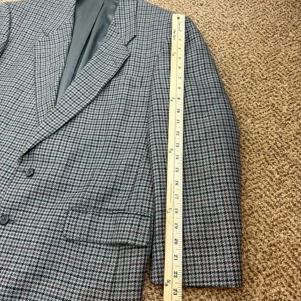 Pierre Balmain Men’s Houndstooth Plaid Blazer 100% Wool Blazer Size 44 Regular